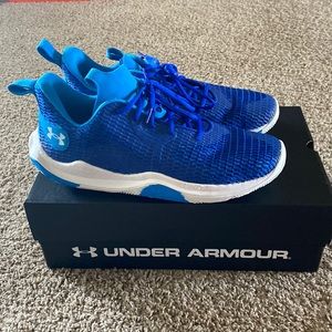 Mens 12.5 Under Armour Spawn Athletic shoes
